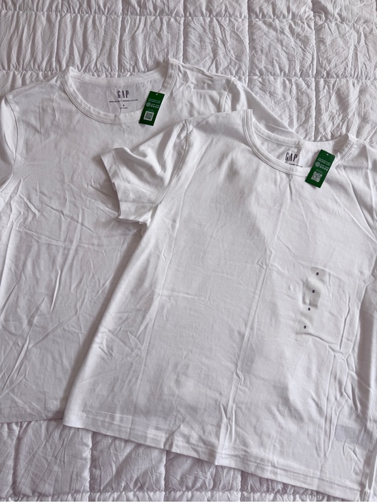 GAP Tops - {GAP} White Crew Neck Cotton Short Sleeve Tee Shirts-2 | S